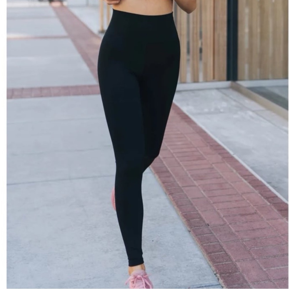 ZYIA Black Brilliant Legging